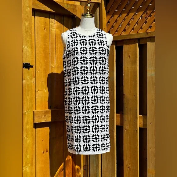 🆕 FARM Rio 🧿 NWT Patch Crochet Black & White Monochrome Mini Dress - Size L - Picture 6 of 16